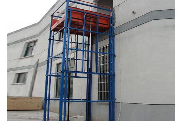 導軌式升降機